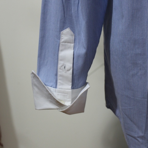 Banana Republic pullover collared pinstriped shirt - Picture 4 of 10